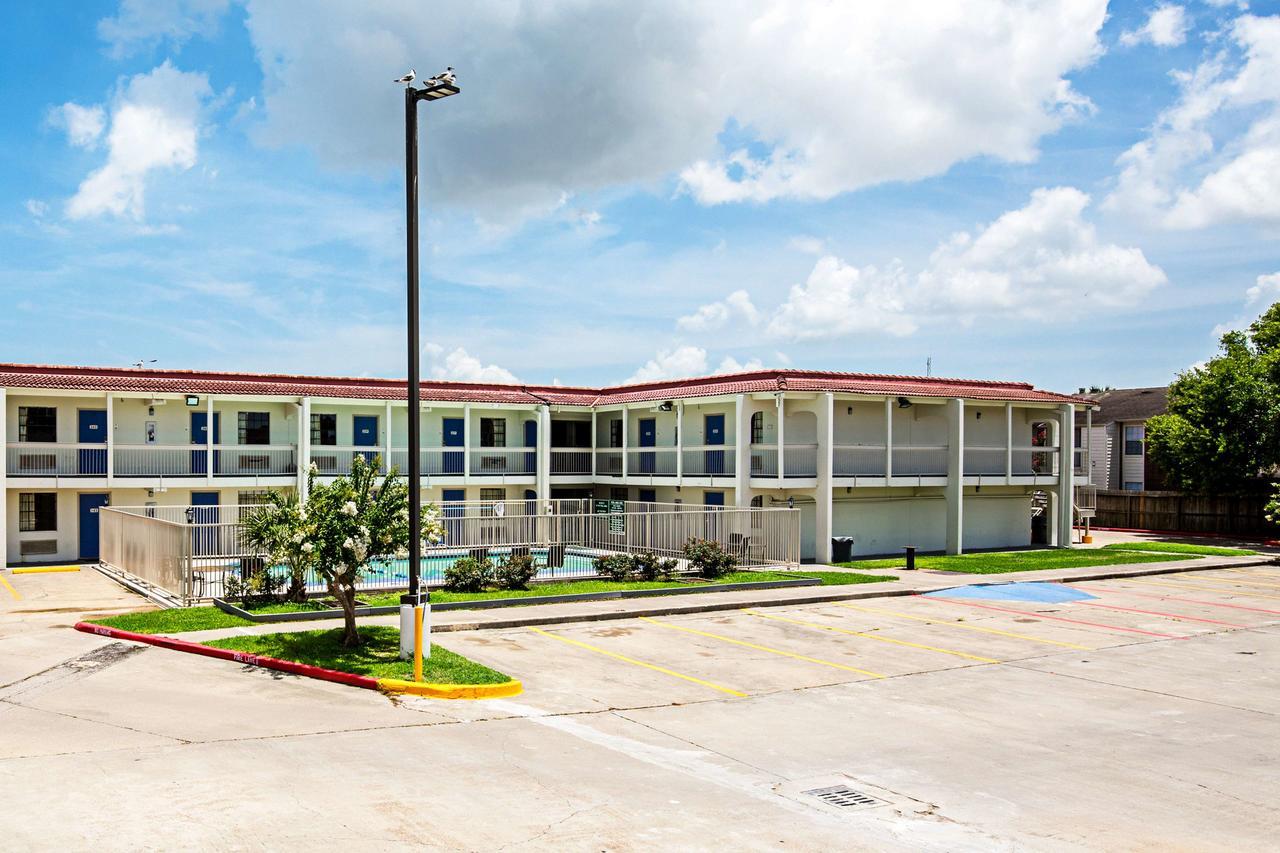 Motel 6 Texas City Buitenkant foto