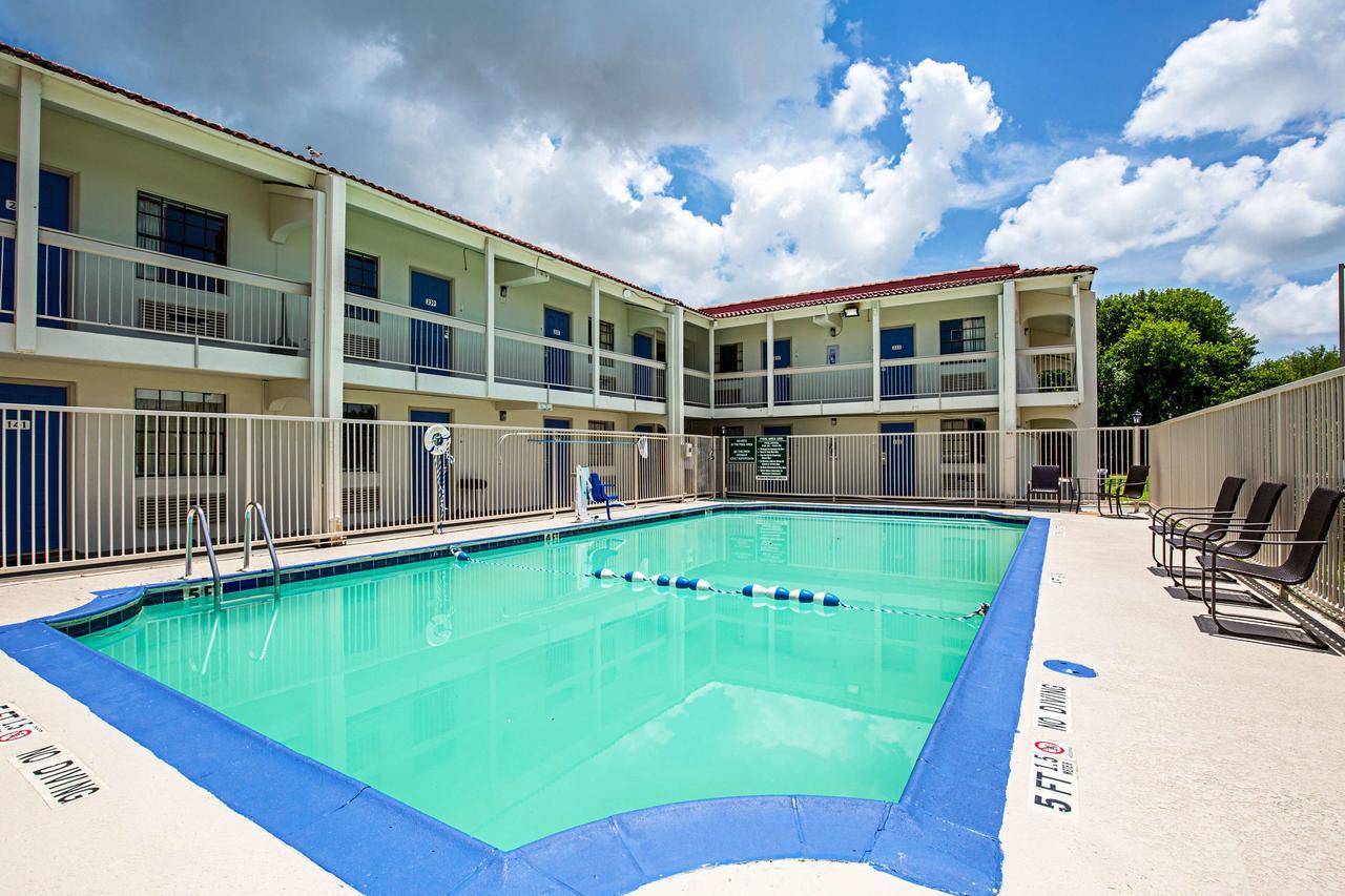 Motel 6 Texas City Buitenkant foto