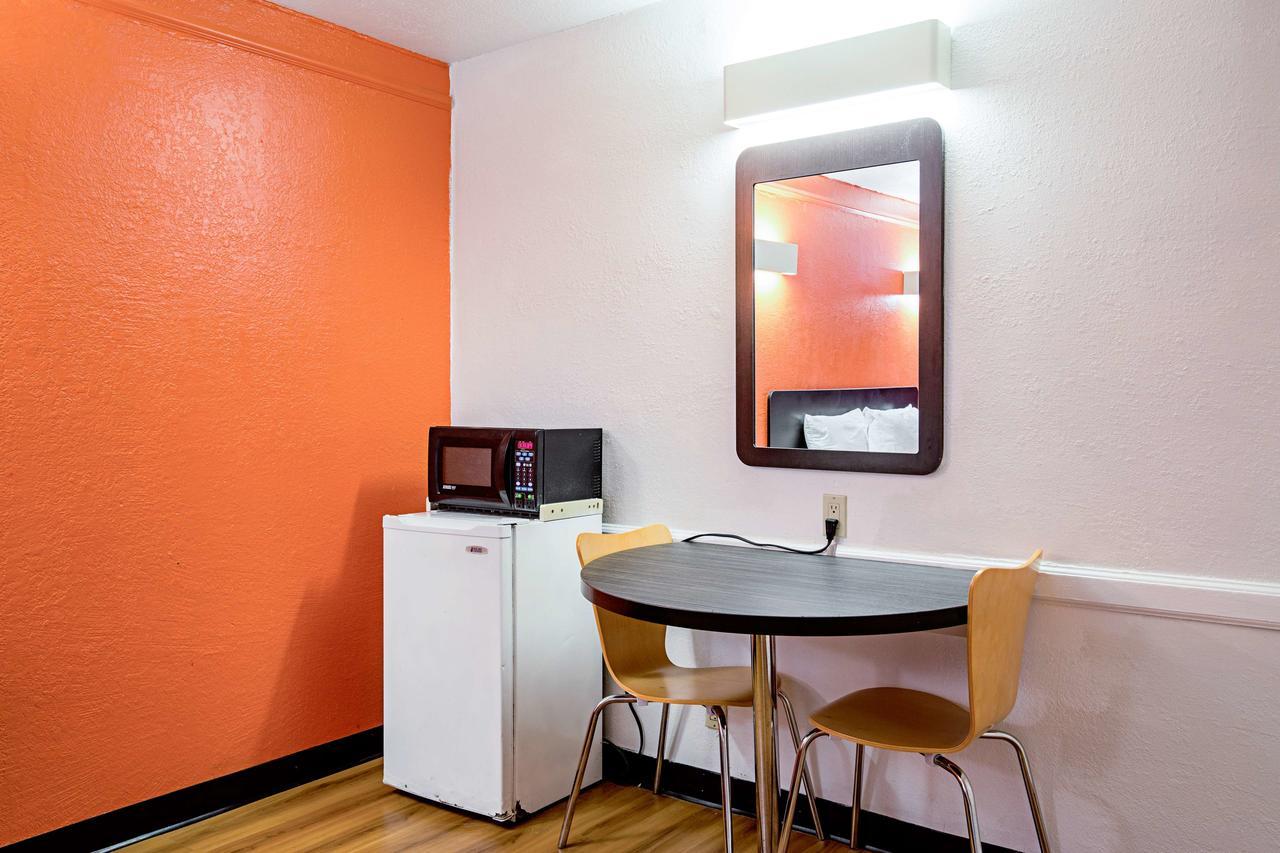 Motel 6 Texas City Buitenkant foto